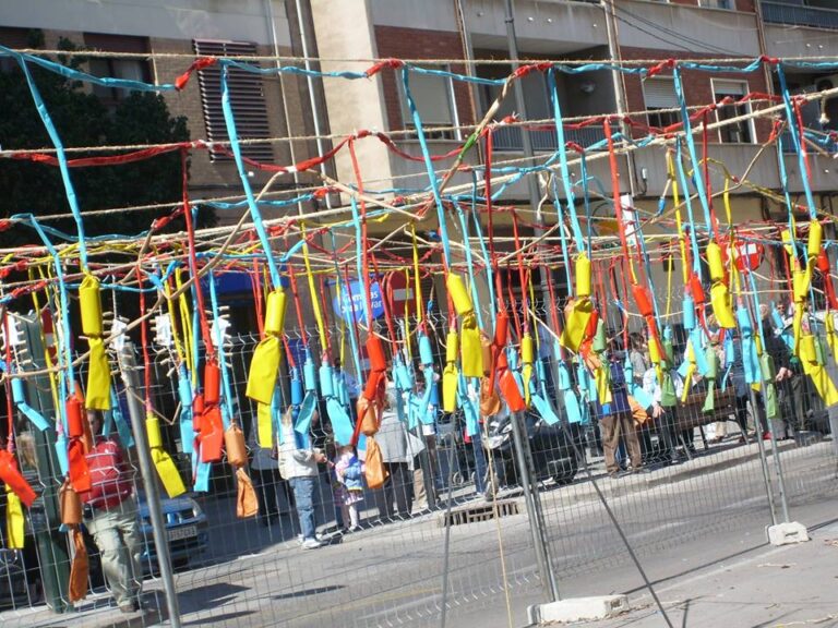 Instalación de Traca para mascletá valenciana