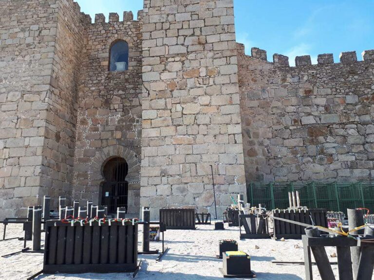 Instalación fuegos artificiales Trujillo (Cáceres)